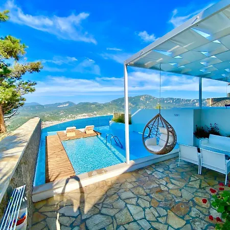 Aparthotel Zeus Throne