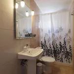 Zeus Throne מלון דירות 4*