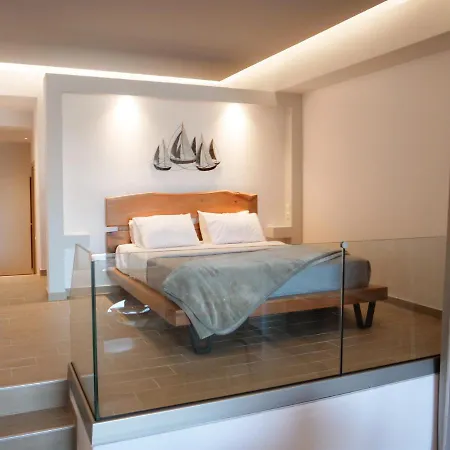 Zeus Throne Aparthotel 4*