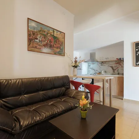 Zeus Throne 4* Afión