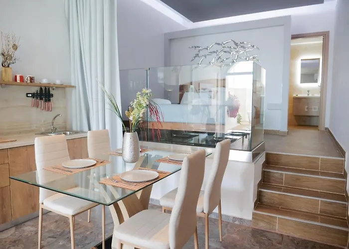 Apart-hotel Zeus Throne 4*