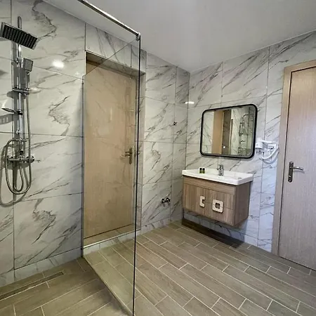 Lejlighedshotel Zeus Throne 4*