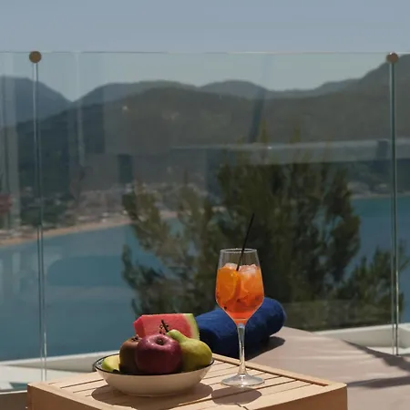 Zeus Throne Lejlighedshotel