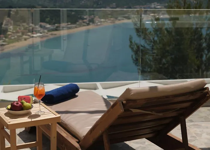 Zeus Throne 4* Afionas